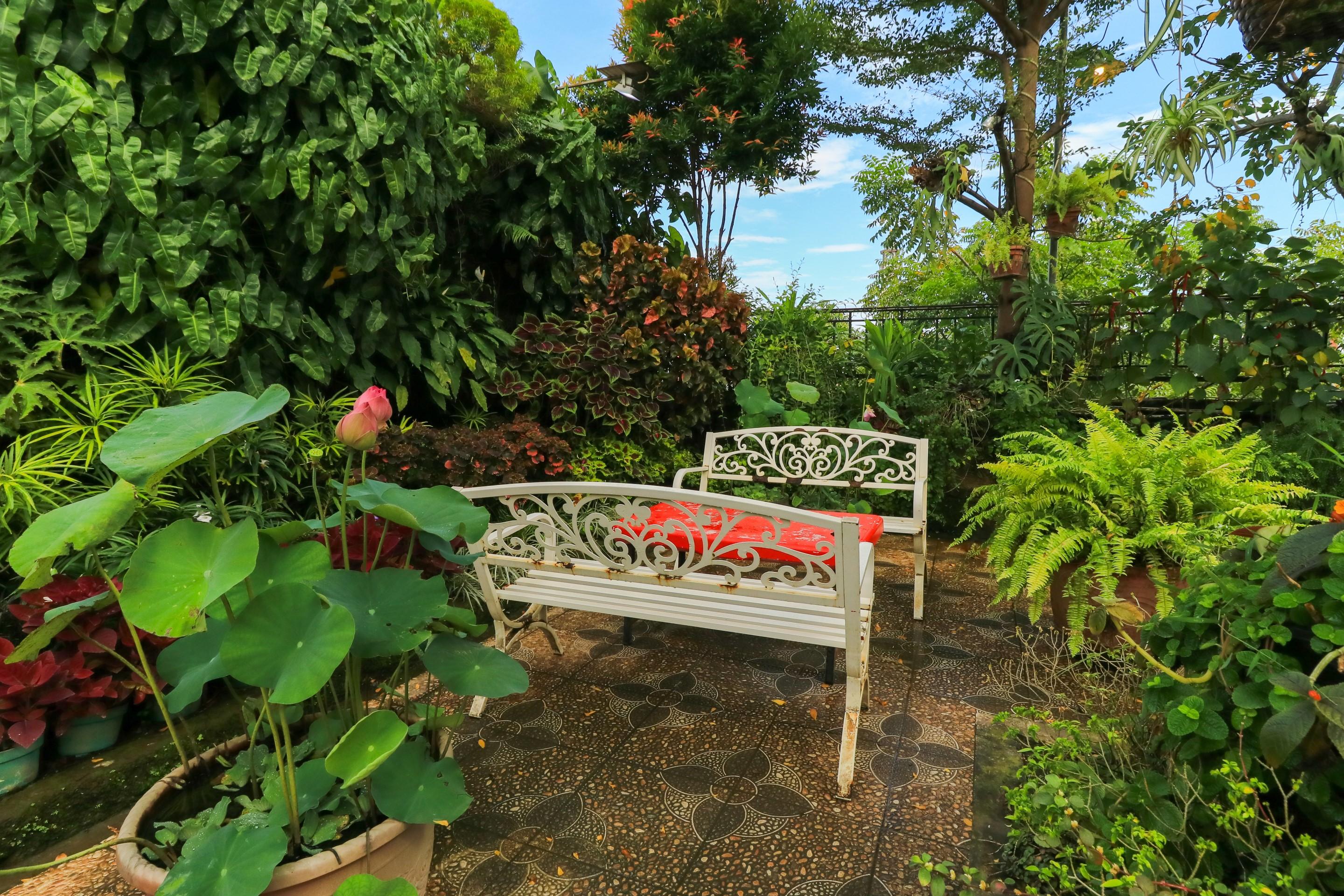 Labuana Homestay & Cafe Garden Makassar Exterior photo